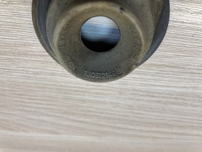 Верхняя опора    пружины