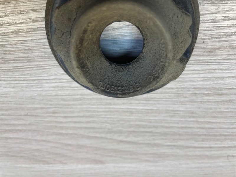 Верхняя опора    пружины