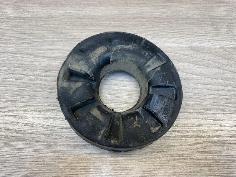 Верхняя опора    пружины