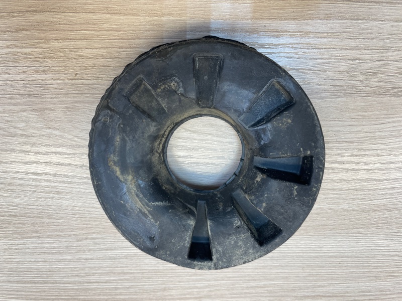 Верхняя опора    пружины