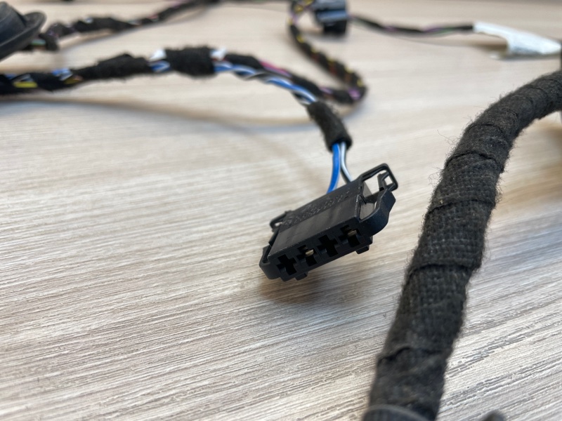 Проводка двери