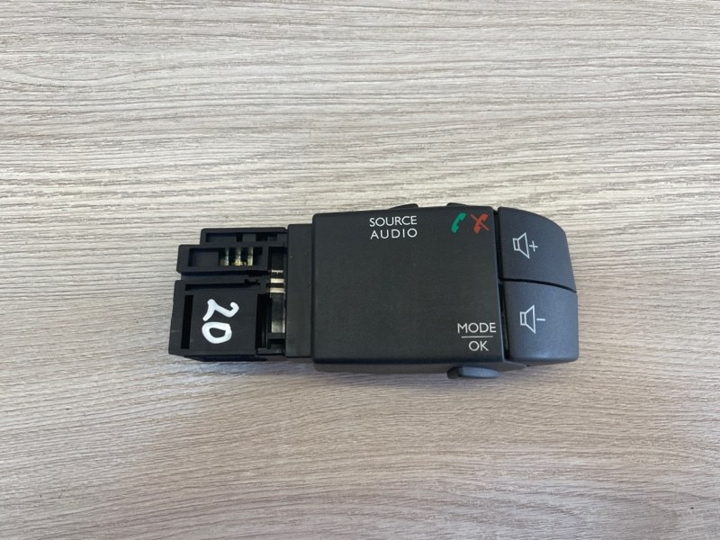 Джойстик управления магнитолой