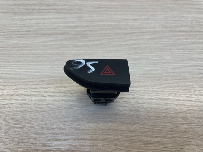 Кнопка аварийной сигнализации