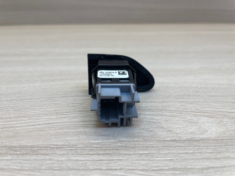 Кнопка центрального замка