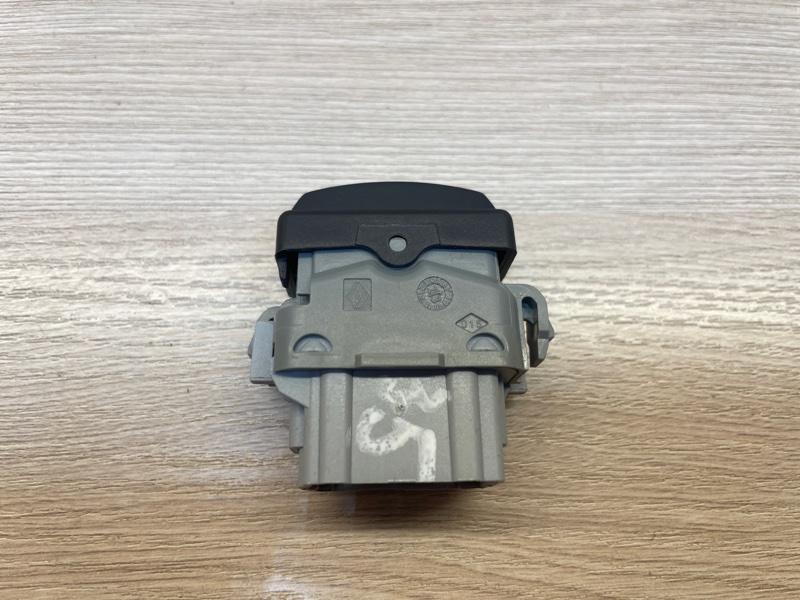 Кнопка системы стабилизации