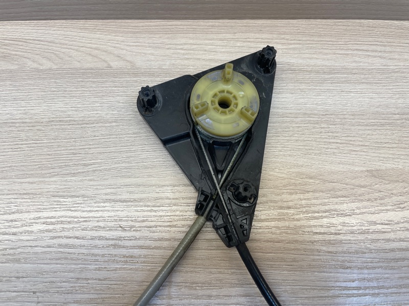 Трапеция     стеклоподъемника