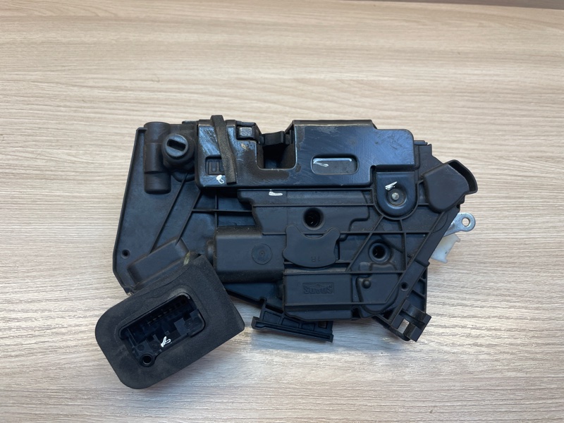 Замок      двери