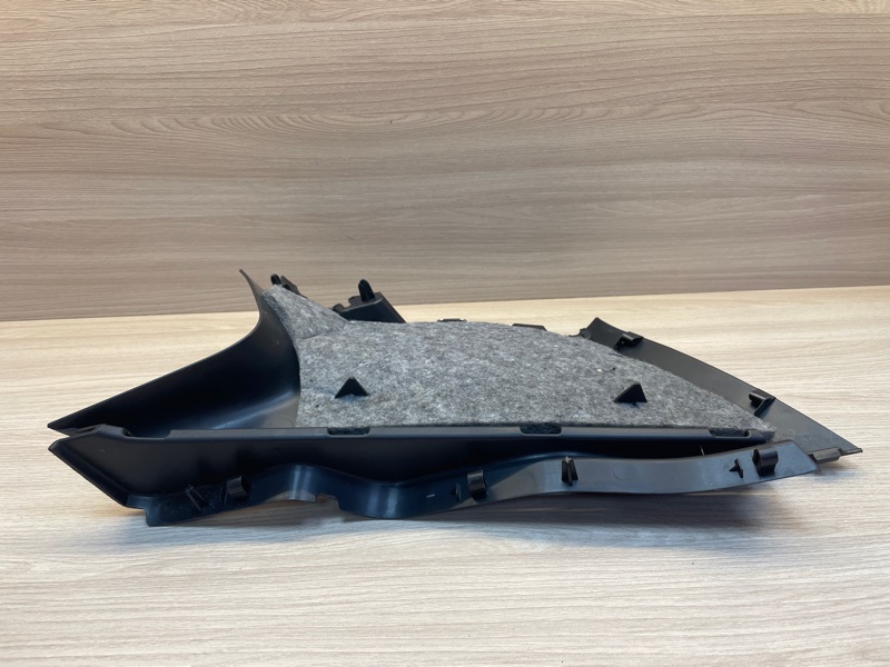 Обшивка багажника