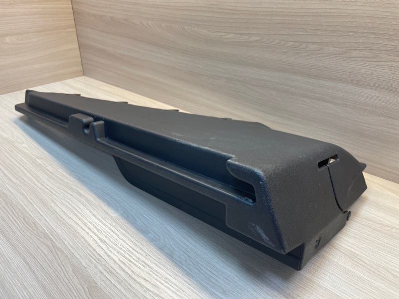 Обшивка багажника