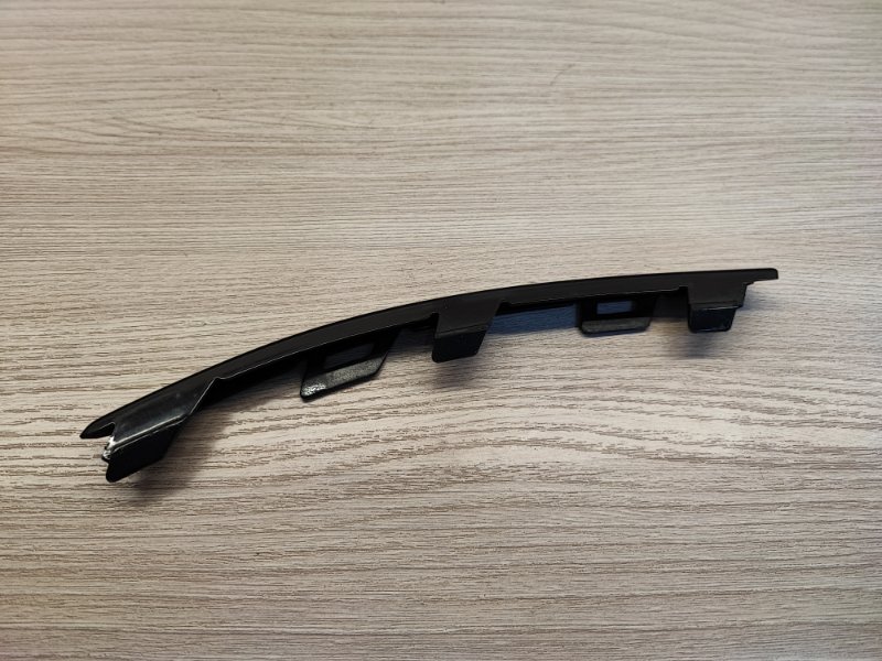 Молдинг бампера