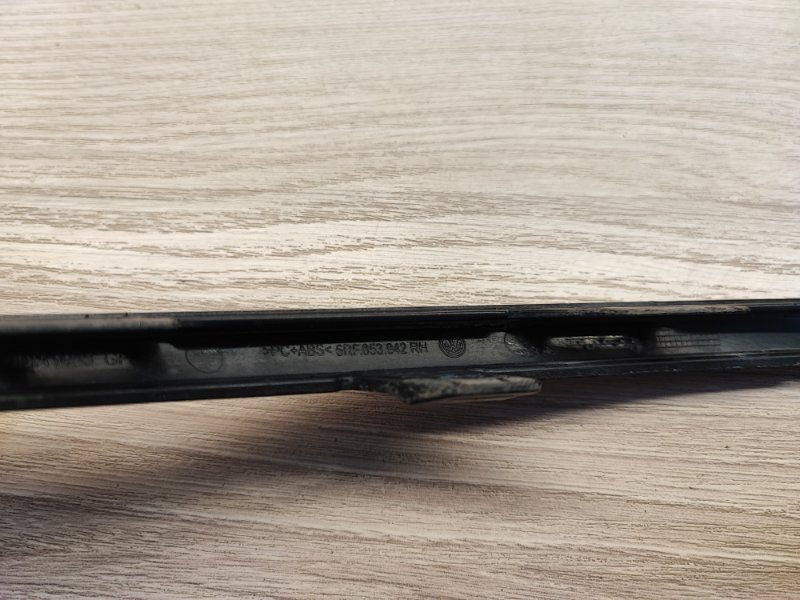 Молдинг бампера