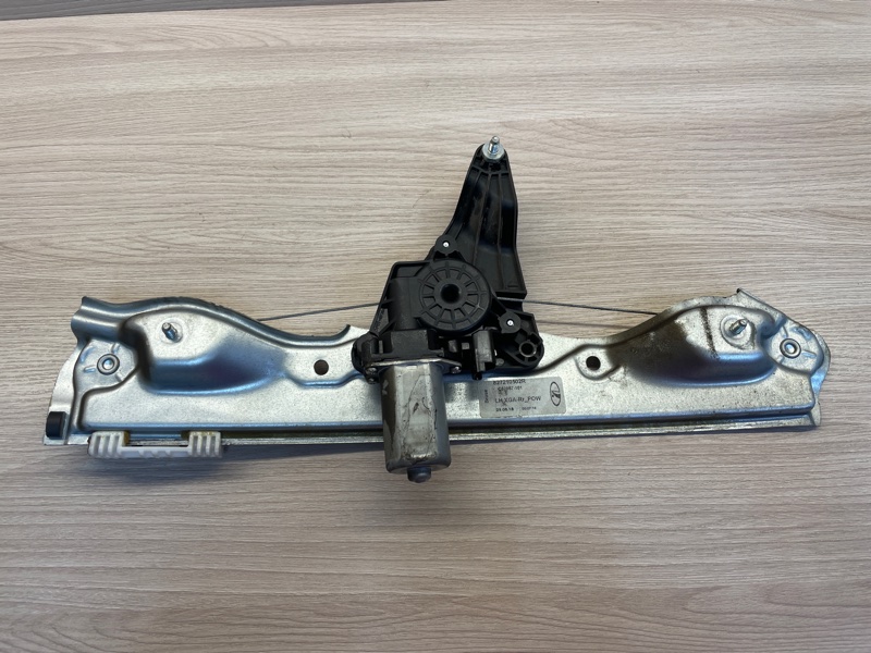 Стеклоподъемник    двери