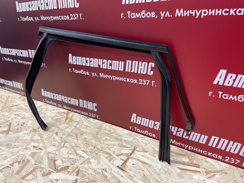 Уплотнитель рамки двери