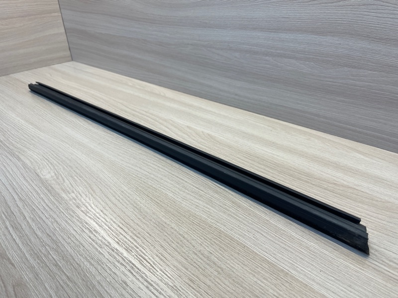 Уплотнитель стекла двери внутренний