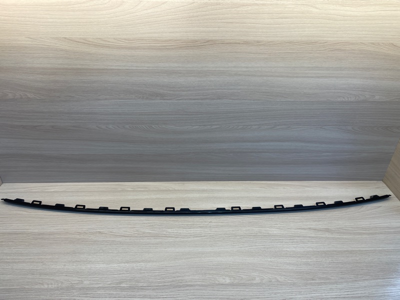 Молдинг бампера