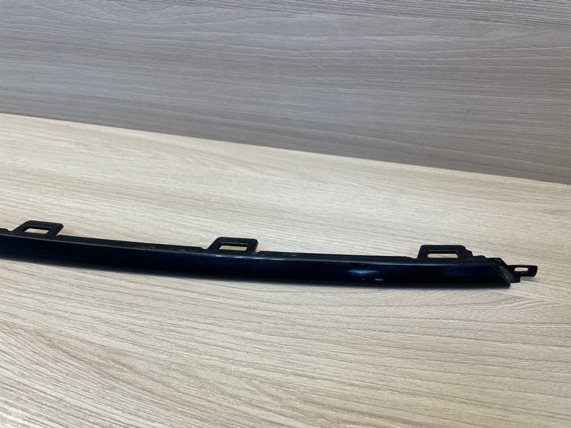 Молдинг бампера