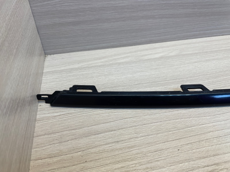 Молдинг бампера