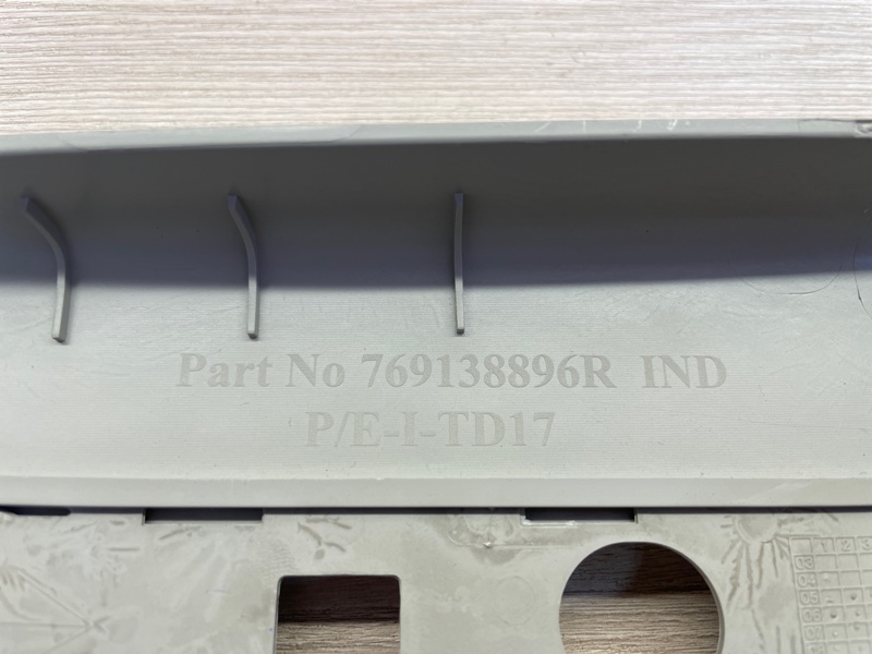 Обшивка средней стойки