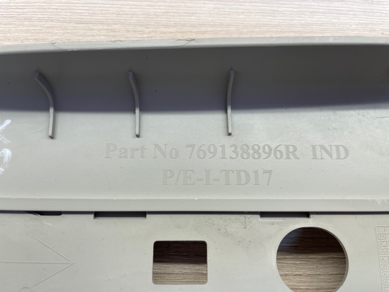 Обшивка средней стойки