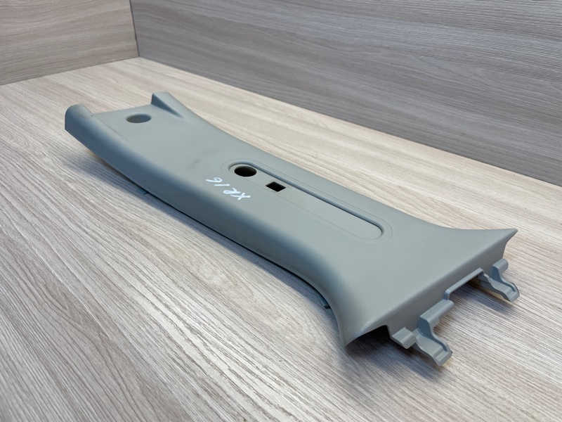 Обшивка средней стойки