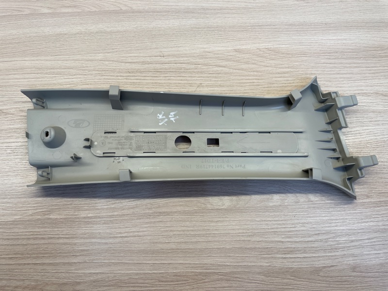 Обшивка средней стойки