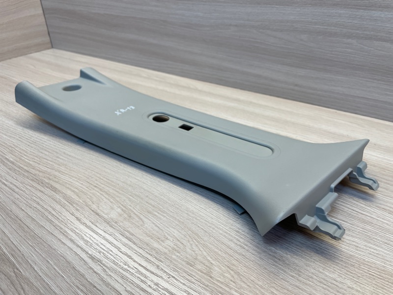 Обшивка средней стойки