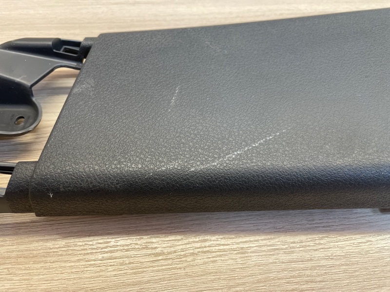 Обшивка средней стойки