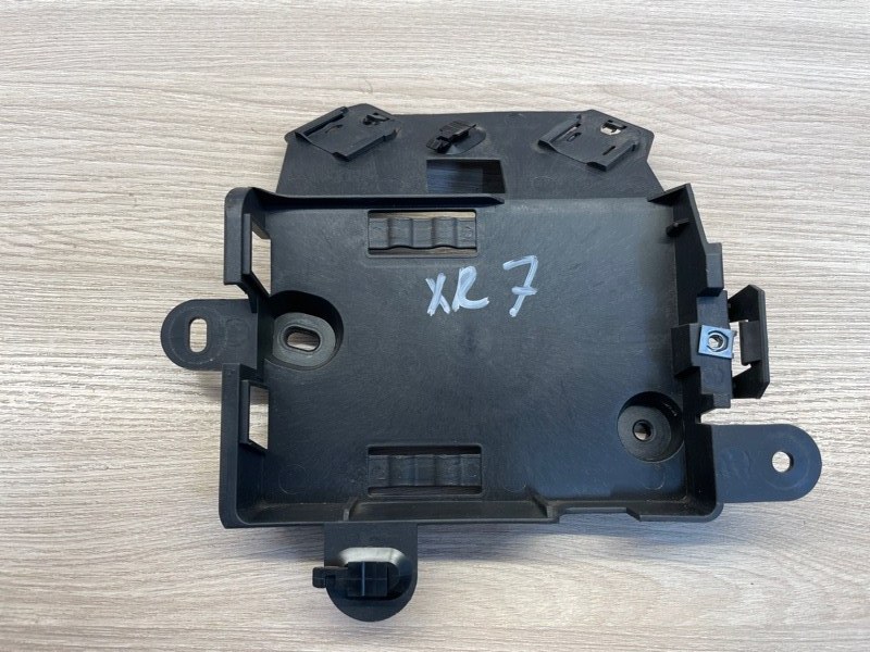 Кронштейн блока комфорта