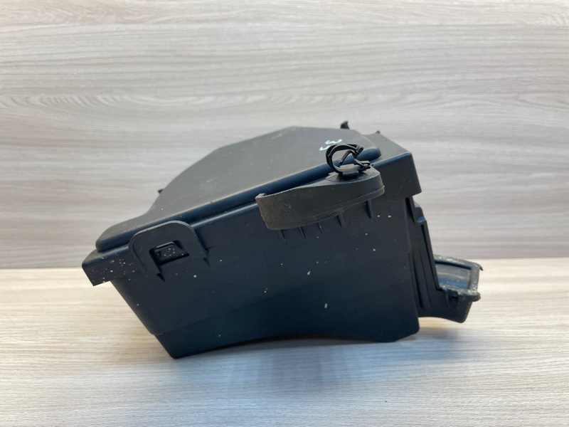 Корпус блока предохранителей