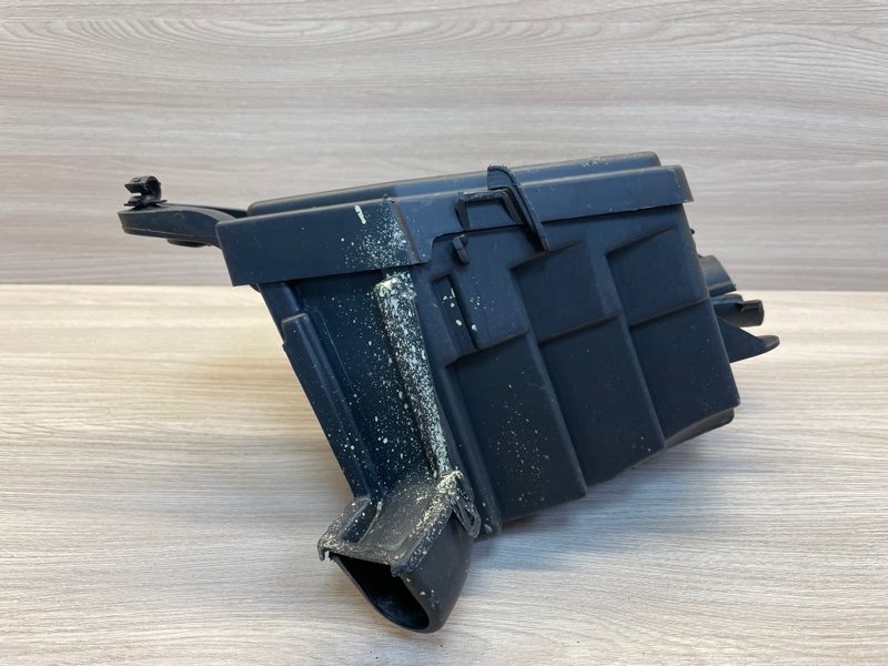 Корпус блока предохранителей