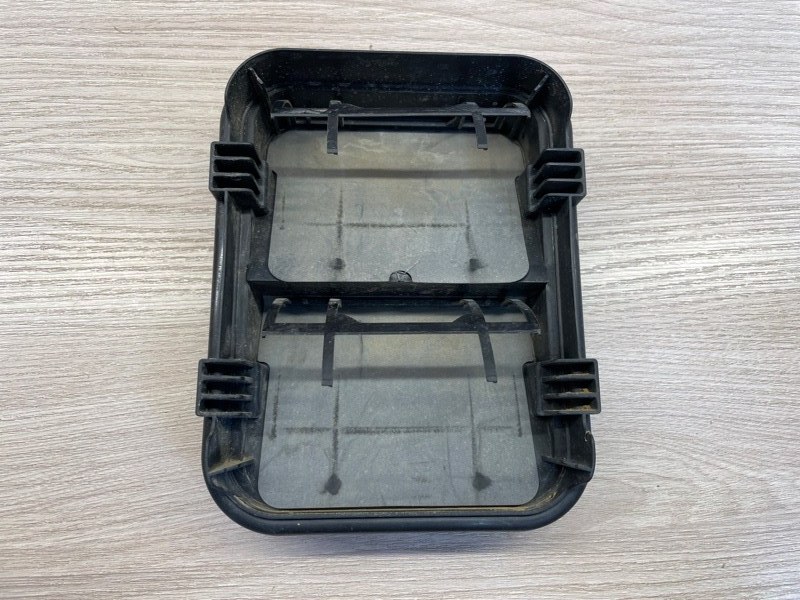 Клапан вентиляции салона