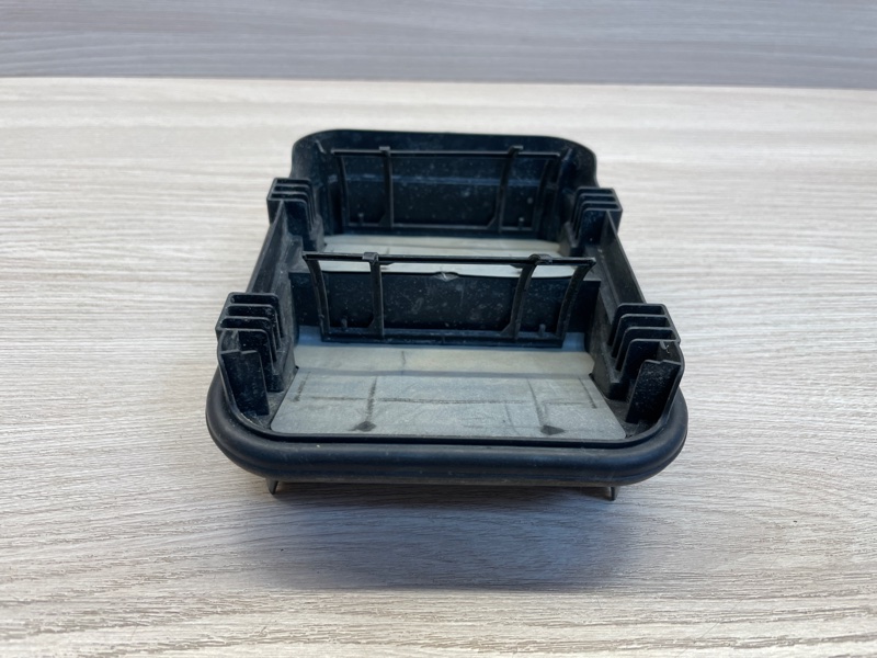 Клапан вентиляции салона