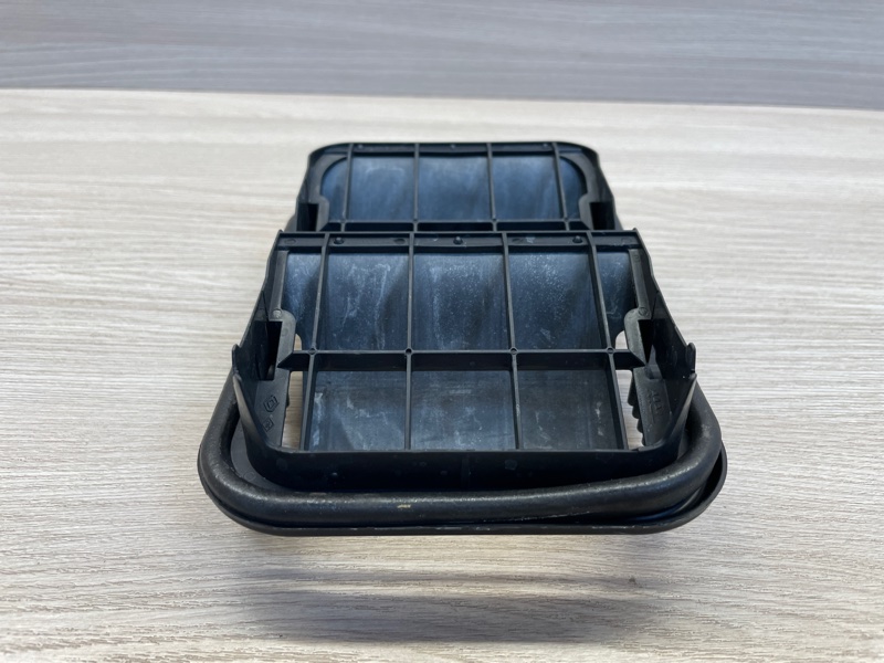 Клапан вентиляции салона