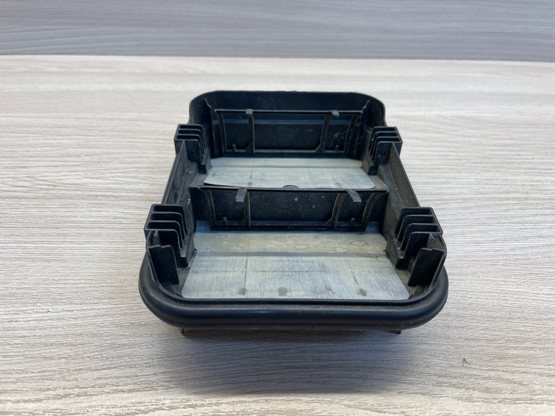 Клапан вентиляции салона