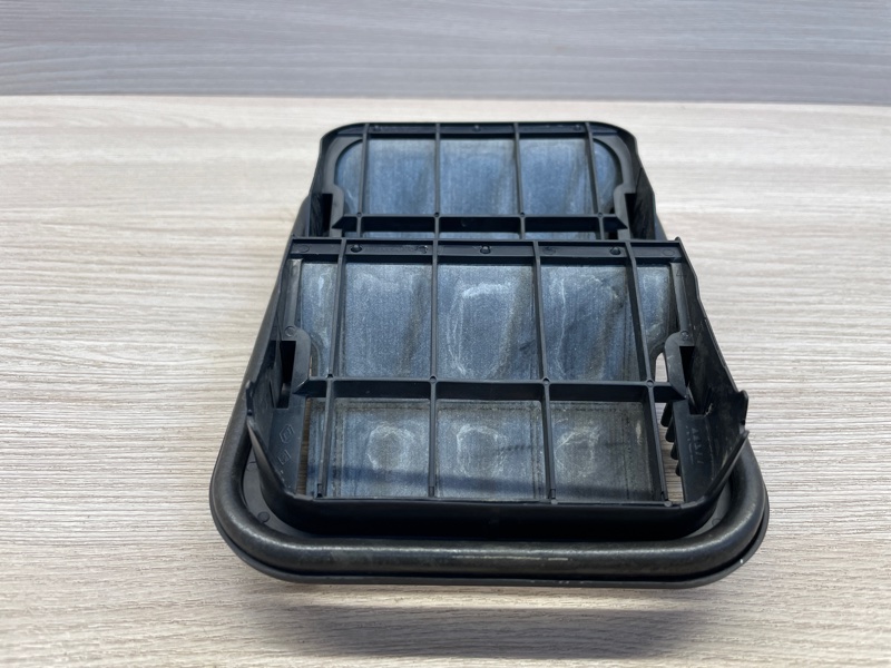 Клапан вентиляции салона