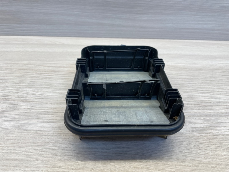 Клапан вентиляции салона