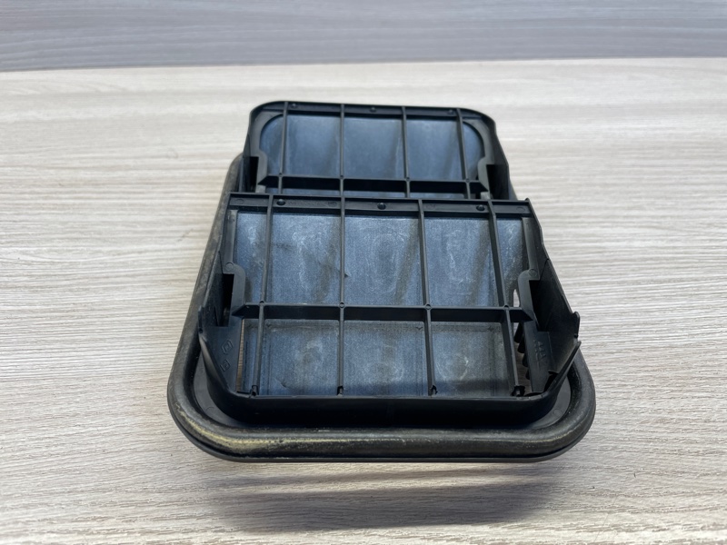 Клапан вентиляции салона