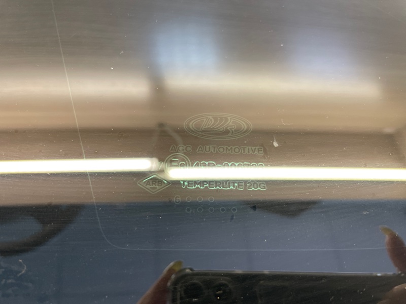 Форточка кузова