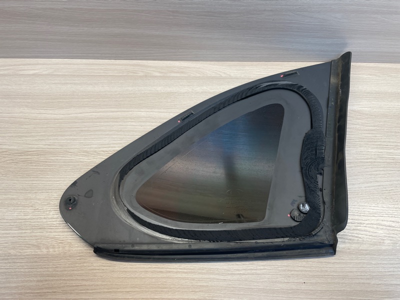 Форточка кузова