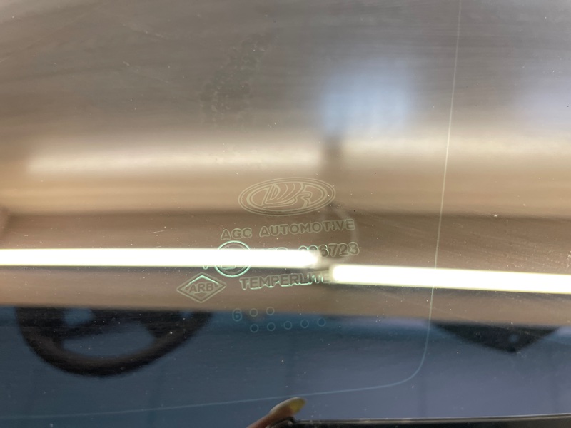 Форточка кузова