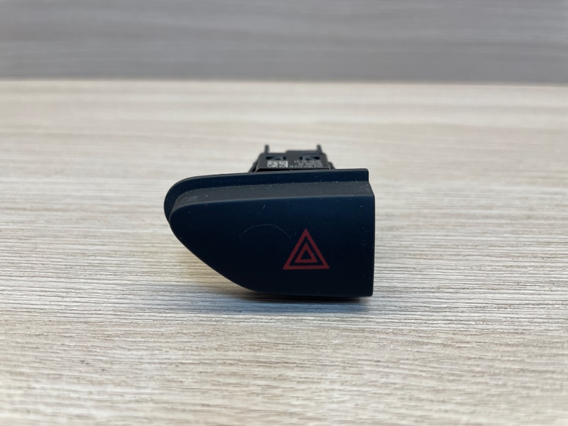 Кнопка аварийной сигнализации