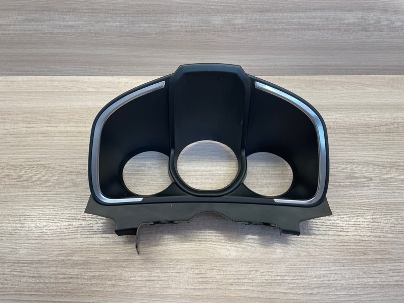 Козырек щитка приборов