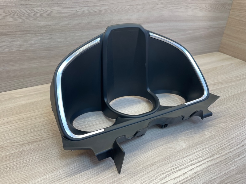 Козырек щитка приборов