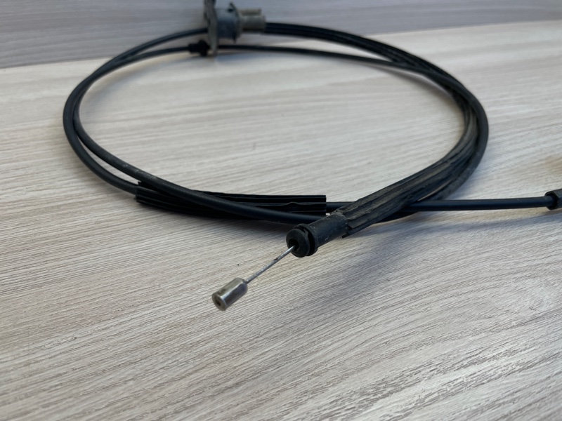 Трос замка капота