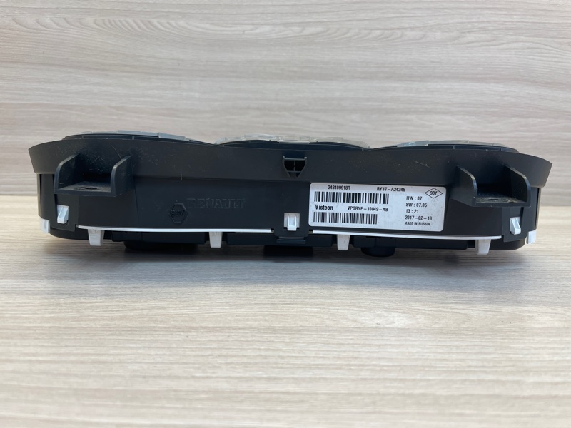 Щиток приборов