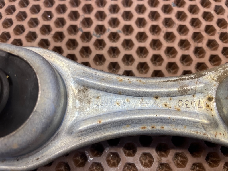 Опора двигателя