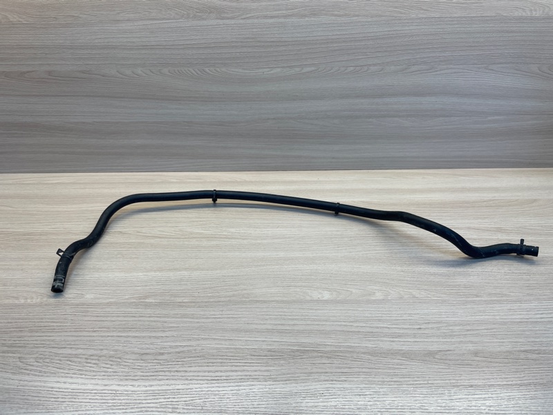 Патрубок радиатора