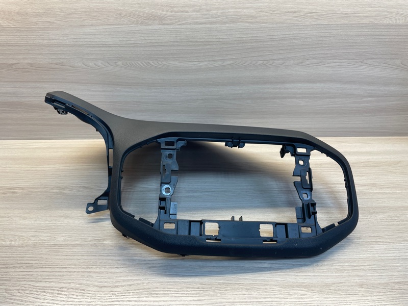 Верхняя накладка торпедо