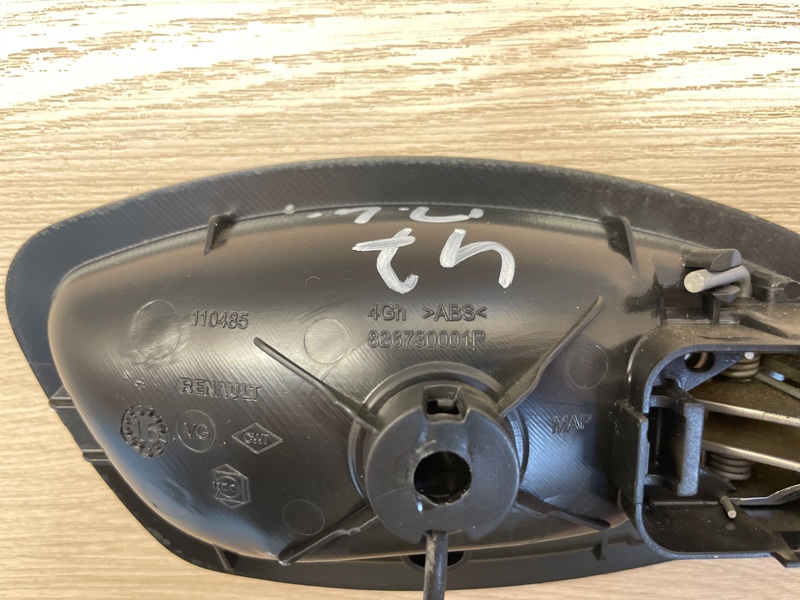 Внутренняя  ручка двери