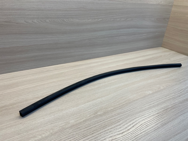 Уплотнительная резинка боковой двери